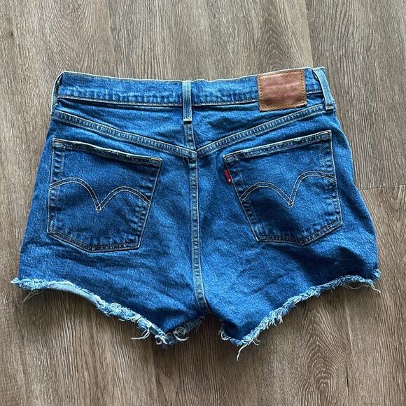 Levi's 501 Original Fit High Rise Denim Shorts Medium Wash Size 31 - Picture 6 of 6
